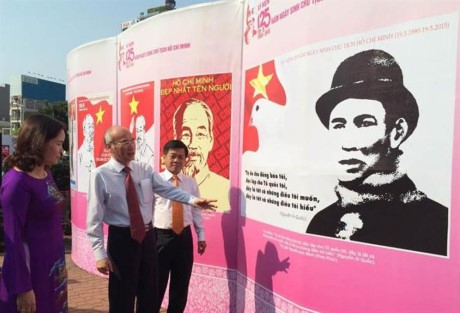 Phát động sáng tác ca khúc và tranh cổ động kỷ niệm 40 năm Thành phố HCM vinh dự mang tên Bác - ảnh 1